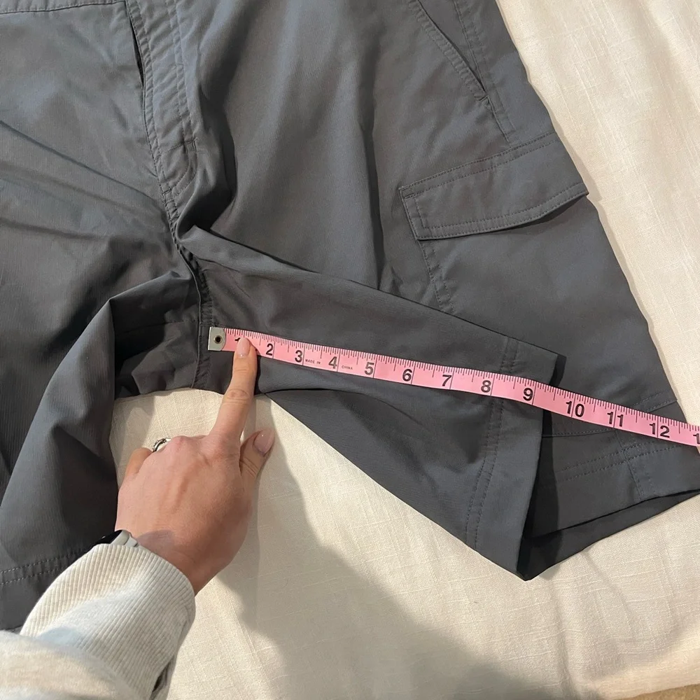 Nike Golf Men's Dri-Fit Dark Gray Cargo Shorts